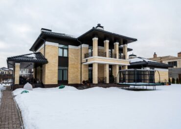 2-уровневый коттедж, 600 м2, 350&nbsp;000&nbsp;000 руб.